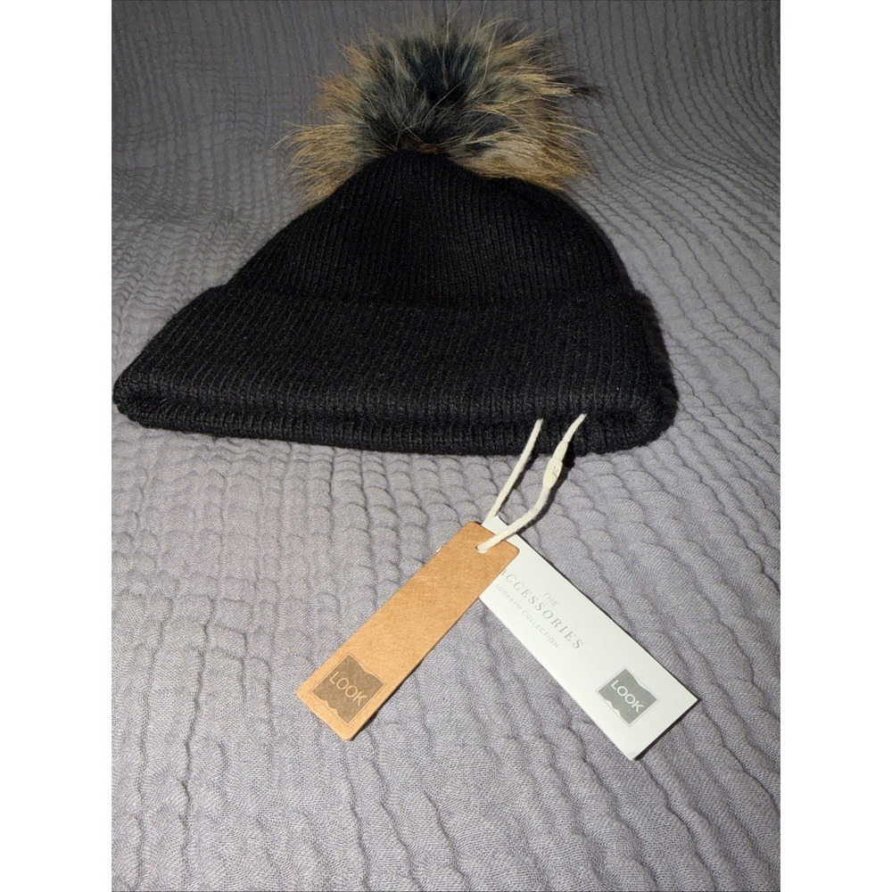 Look By M Basic Ribbed Knit Faux Rabbit Fur Pom Pom Boutique Fashion Beanie NWT